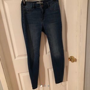 Charlotte Russe Skinny Jeans Size 4